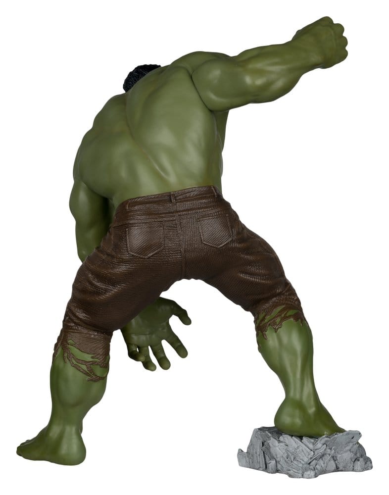 Marvel Collection: Statue Hulk (Brand New Day 2026) 27cm (mit Poster) Hulk Figur, Actionfigur, Gegner Hulk, braune Hose, Stützfüßiger Stand