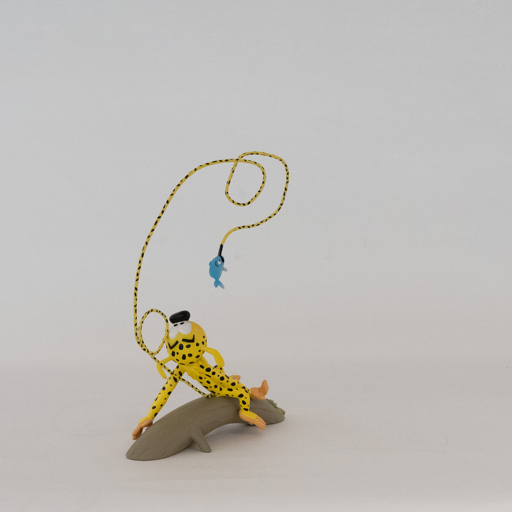 Marsupilami: Statue Marsupilami mit Piranha Marsupilami: Statue Marsupilami mit Piranha