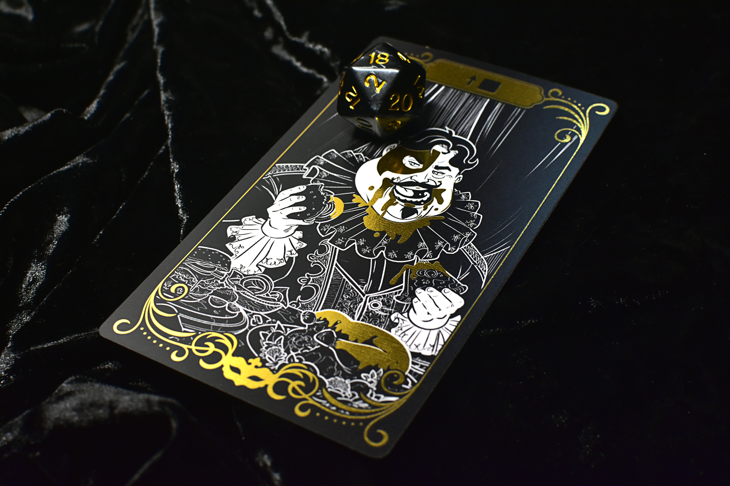 Spielkarte, Würfel, schwarz-gold, Clownmotiv, Ornamentrahmen