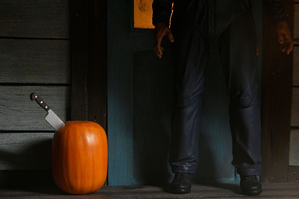Halloween AF: Halloween 2 - Ultimate Micheal Myers 18cm Kürbis, Hackmesser, Herbstdekoration, Garten/Deko, Holzveranda