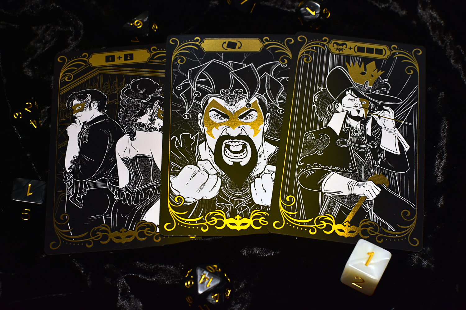 Spielkarten, Kartenspiel, Schwarz-Gold, Fantasy-Illustrationen, Würfel