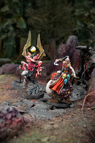 Warcrow: Yaldabaoth - Supports Miniaturfiguren, Fantasy-Minaturen, Dämonenfigur, Umhang, Baseszene