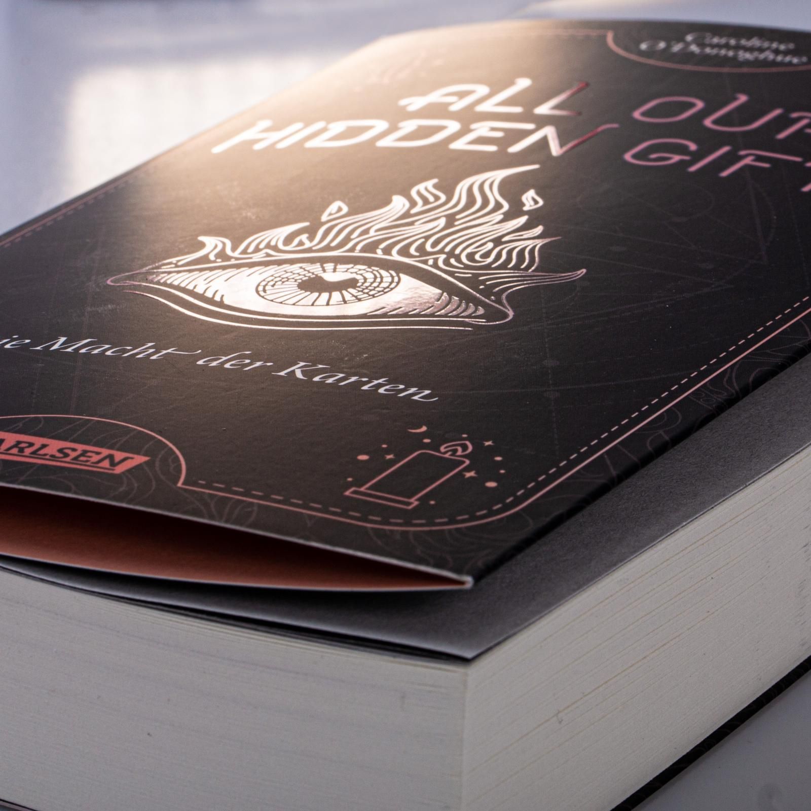 All Our Hidden Gifts Bd.1: Die Macht der Karten Schwarzbuch, Buchdeckel, Augen-Motiv, Esoterik, Kartenlogik
