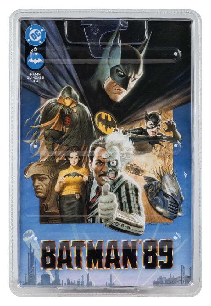 DC Direct AF: Two-Face (Batman 89) Page Puncher Red Platinum Edition 19cm Batman, Aktionsfigur, Comicbuch, Winterlandschaft, Batman ’89 Verpackung