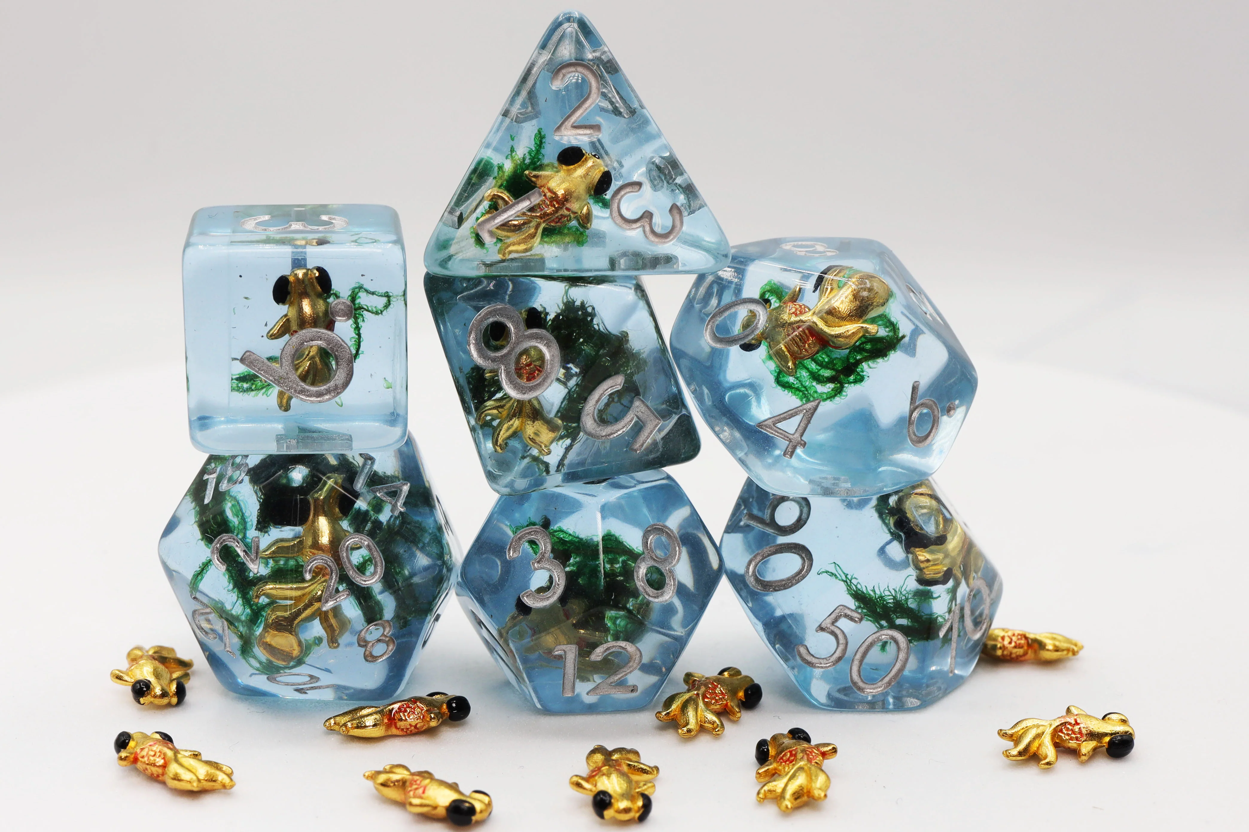 Polyhedral Dice Set: Goldfish (7)